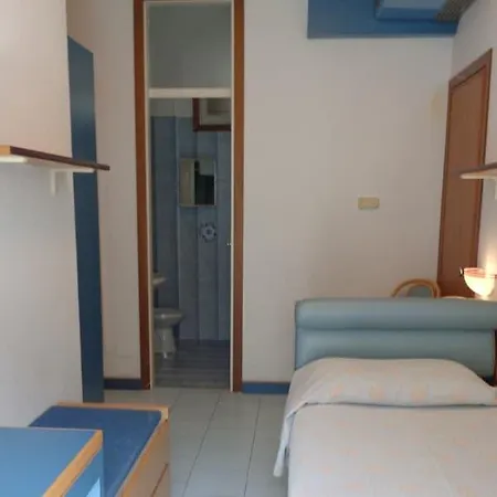 מלון Ambasciatori Palace 4*