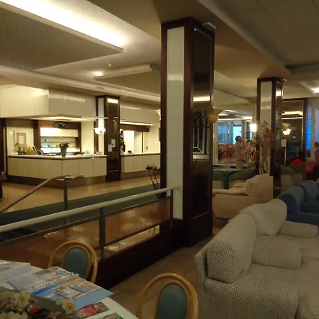 Ambasciatori Palace מלון 4*