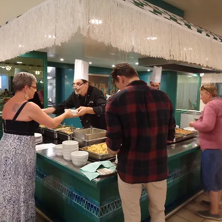מלון Ambasciatori Palace 4*