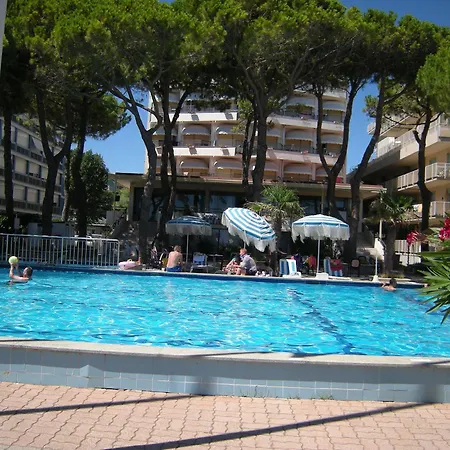 Hotel Ambasciatori Palace 4*